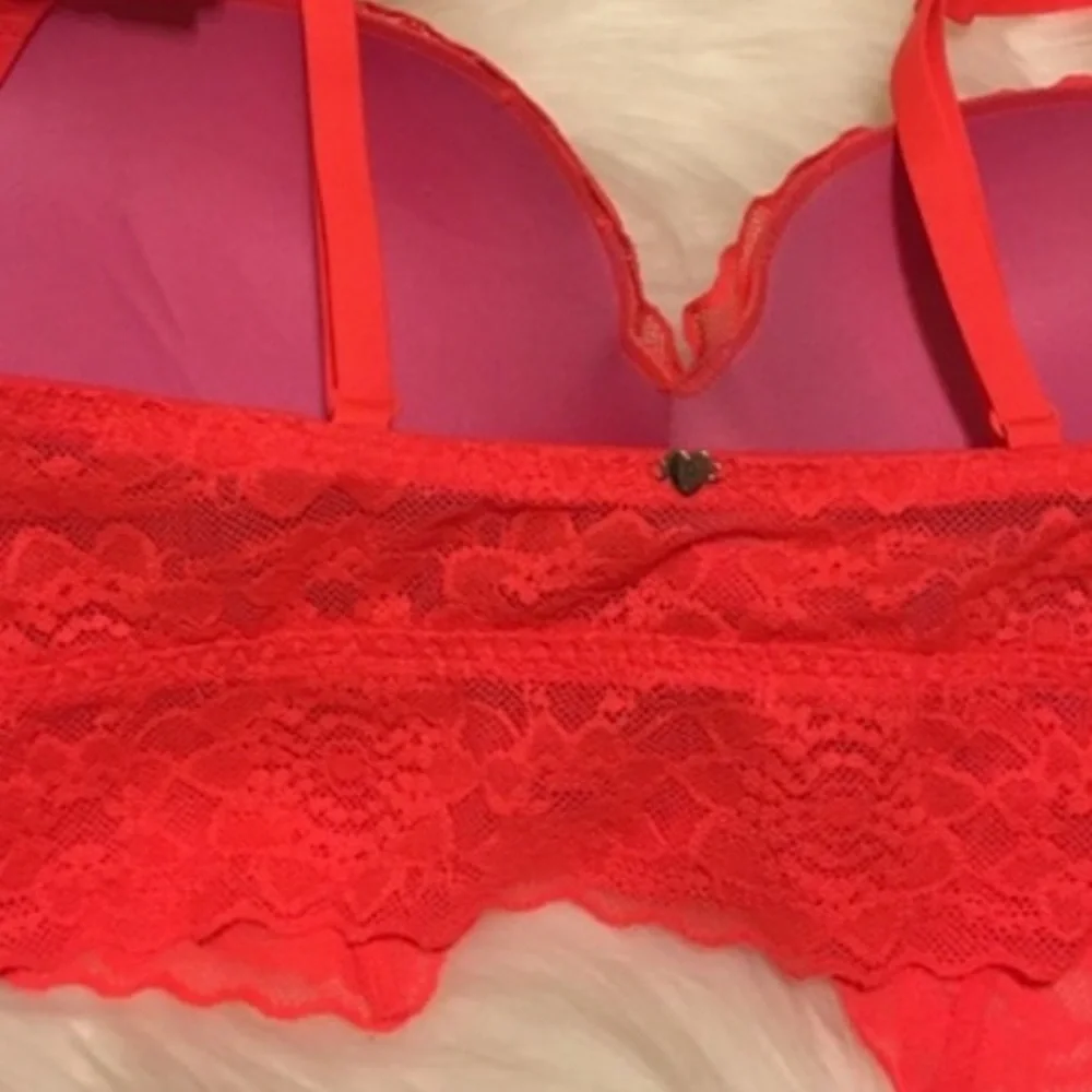 Victoria's Secret PINK Vibrant Orange Lace Push-up Bralatte